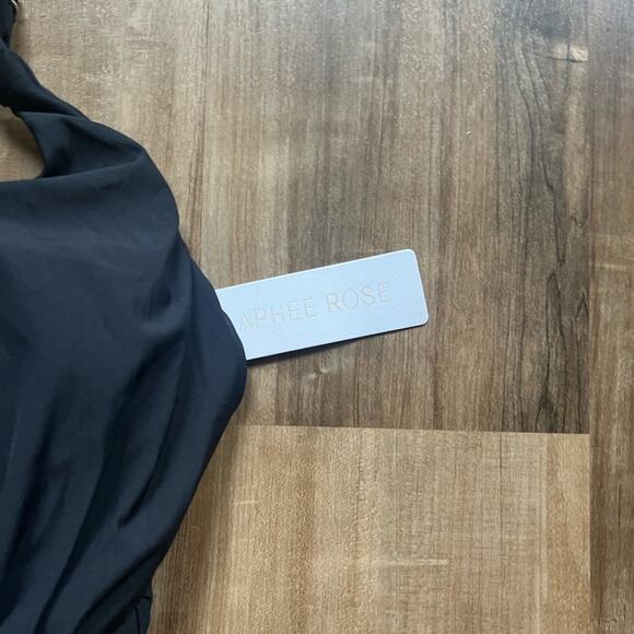 Laphee rose one piece sz xL - Picture 3 of 3